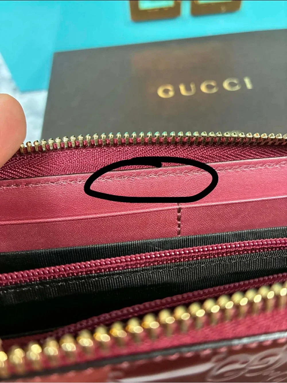 Gucci GG Burgundy Patent Leather Zip Continental Wallet - Pristine Condition - Picture 16 of 16